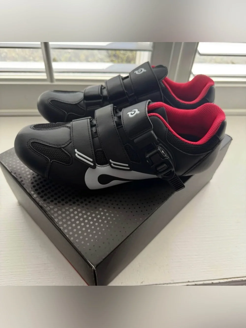 NEW Peloton Cycling Shoes EU 42 US Men’s 9 / Women’s 11 Indoor Spin Bike NIB